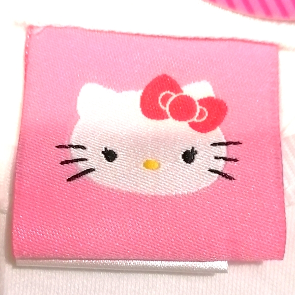 🔥SALE🔥 Hello Kitty Canada Day Girls Onesie Bodysuit NWT Size 6-12M, 18-24M - Picture 5 of 6